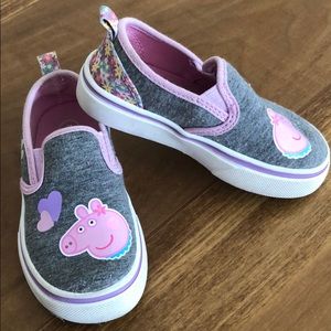 Toddler size 7 peppa pig shoes